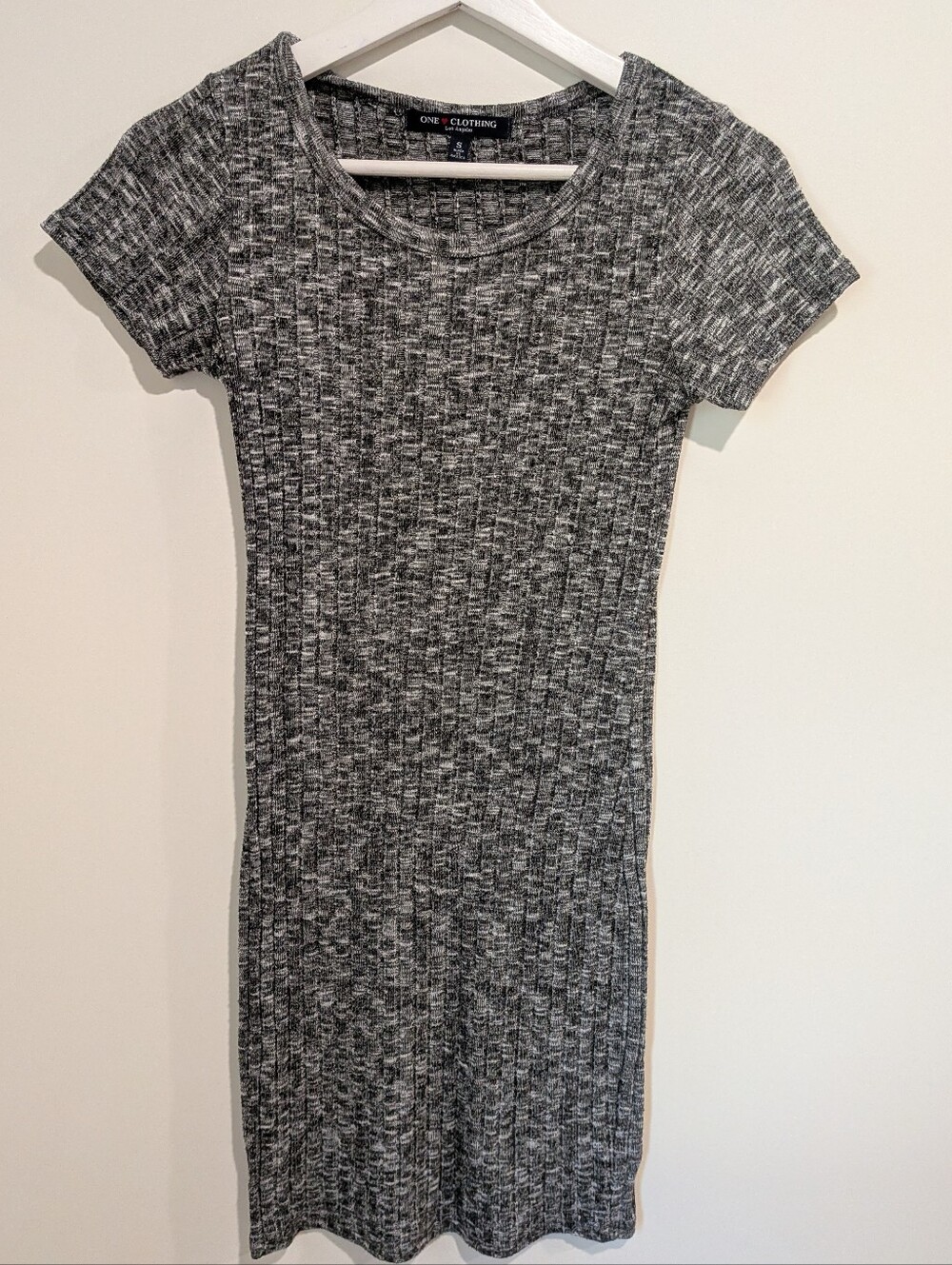 Casual Black & White Ribbed Knit T-Shirt Dress (size s) stretchy Y2K Streetwear